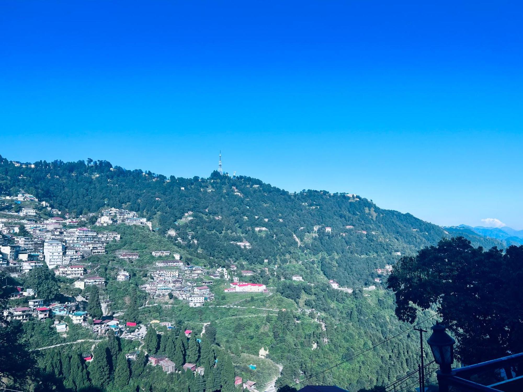 Hotel Irish Town Mussoorie Esterno foto